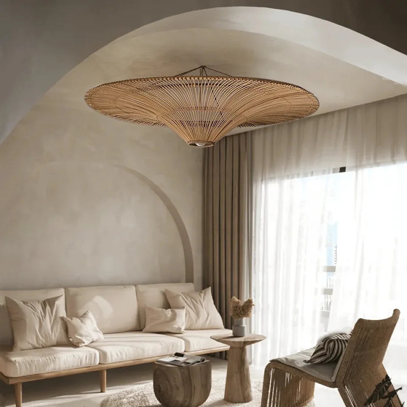 Plafondlamp van rattan in ufo vorm | Rattan