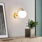 Wandlamp in zwart of goud met melkglas | Flora