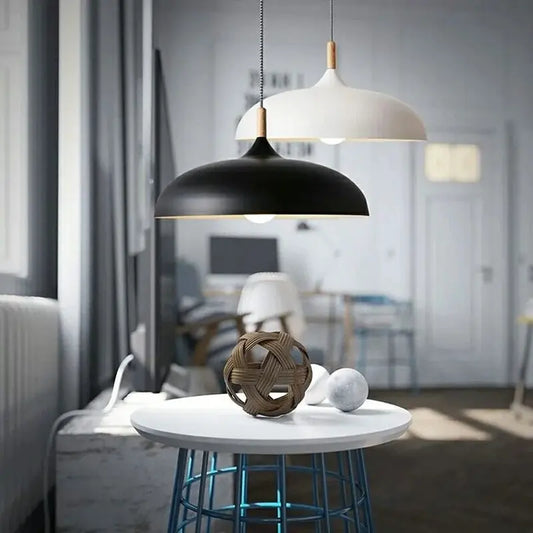 Ronde Scandinavische hanglamp in huis